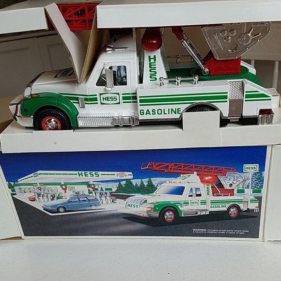 Hess 1994 Rescue Truck In Box - Picture 9 of 11